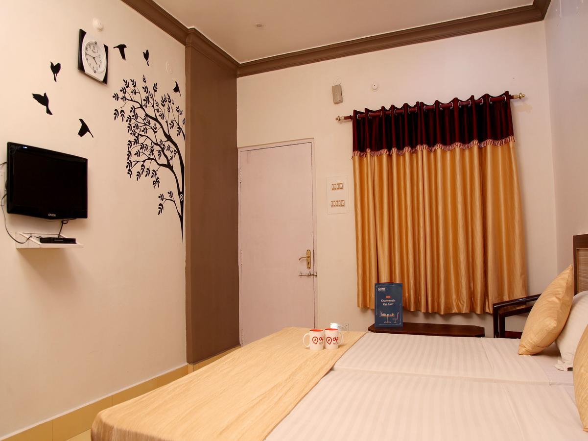 Hotel Lara India Варанаси Экстерьер фото