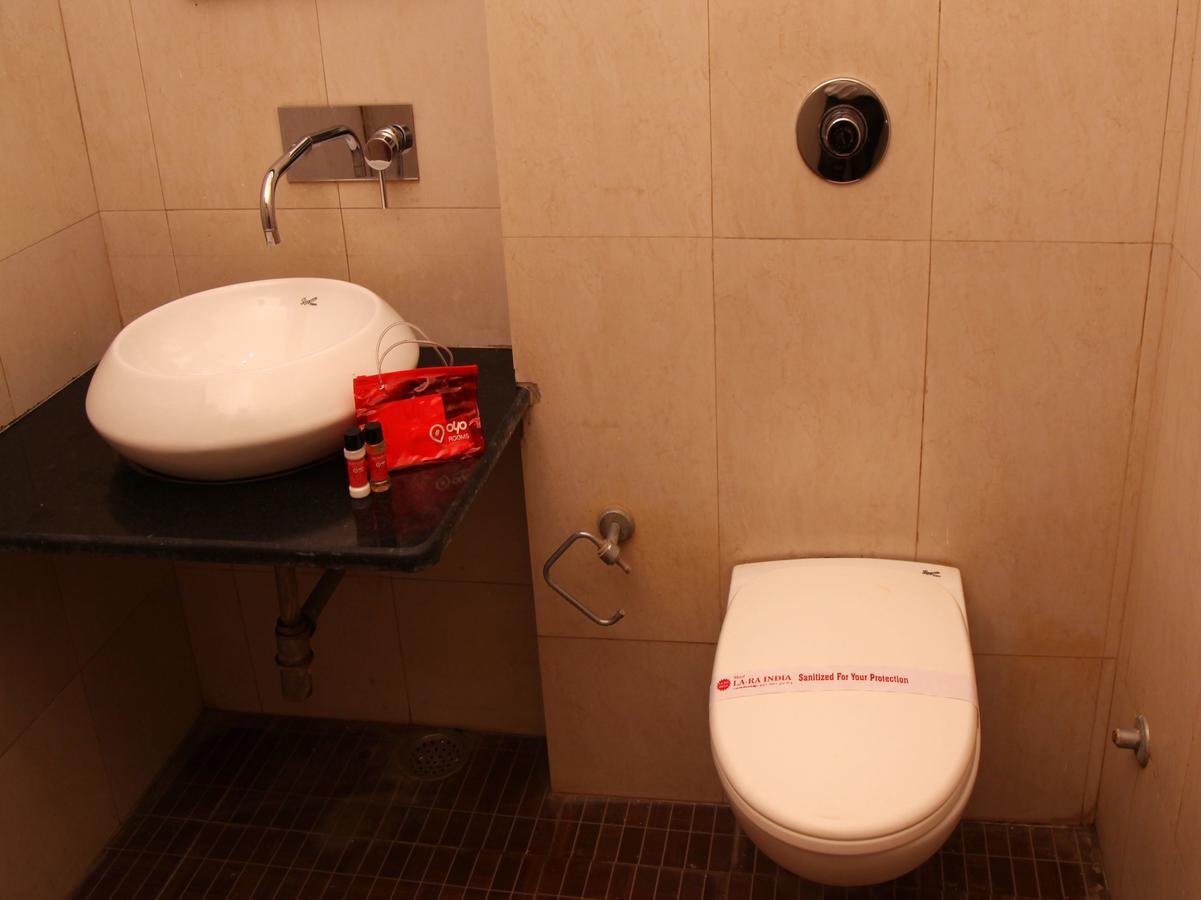 Hotel Lara India Варанаси Экстерьер фото