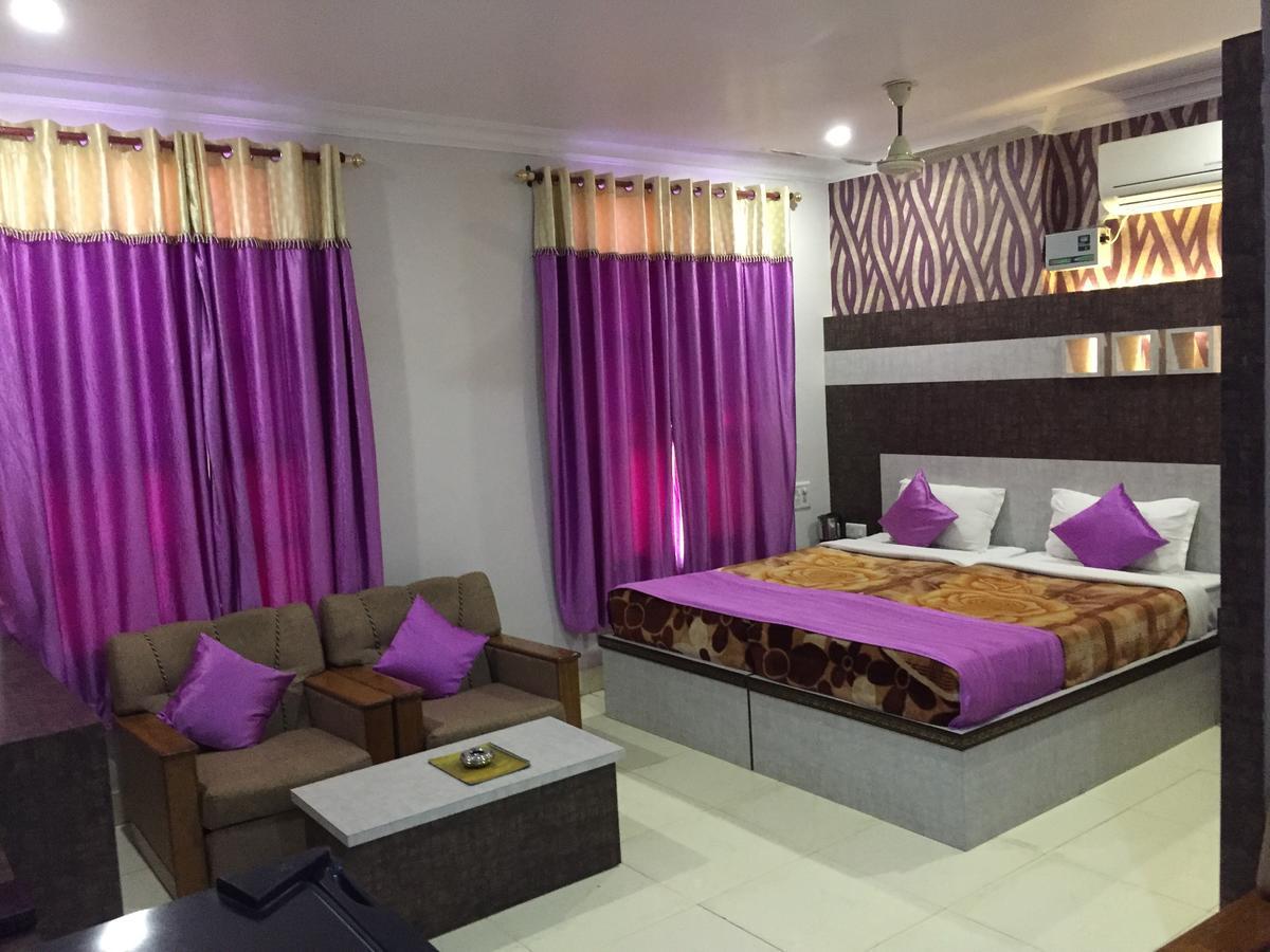 Hotel Lara India Варанаси Экстерьер фото